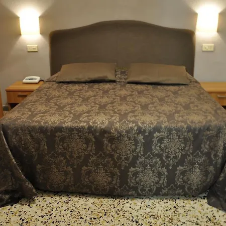Savoia Palace Hotel 3*
